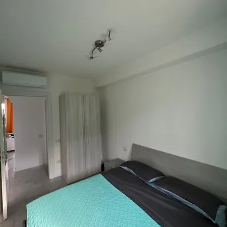 Elicriso Apartment *