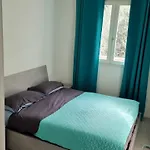 Elicriso Apartment *